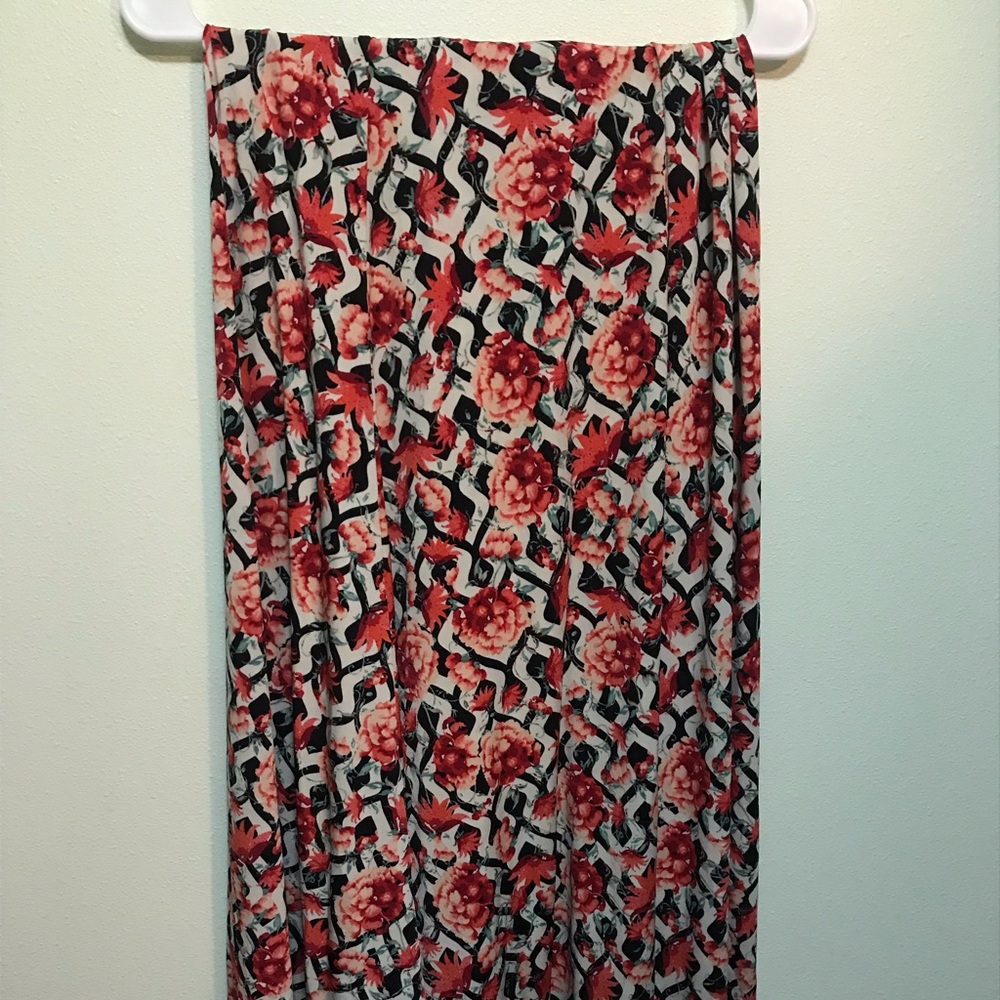 LulaRoe Maxi in large floral